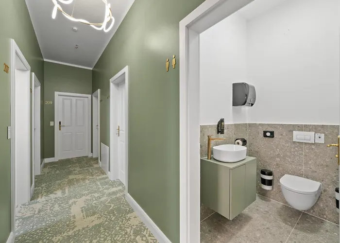 Home1 - Favori Boutique Albergue Viena