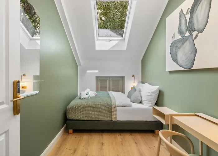 Home1 - Favori Boutique Albergue *