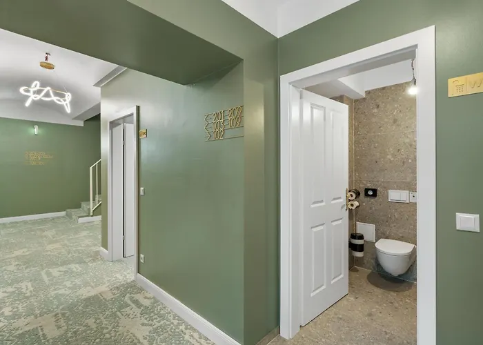 Home1 - Favori Boutique Albergue Viena