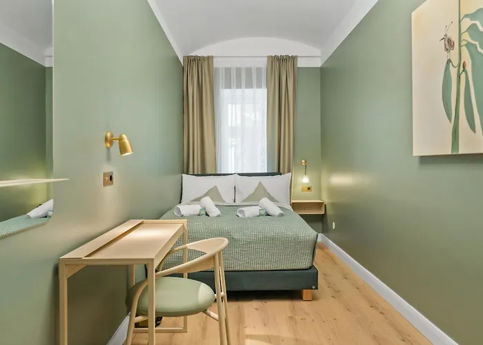 Home1 - Favori Boutique * Viena