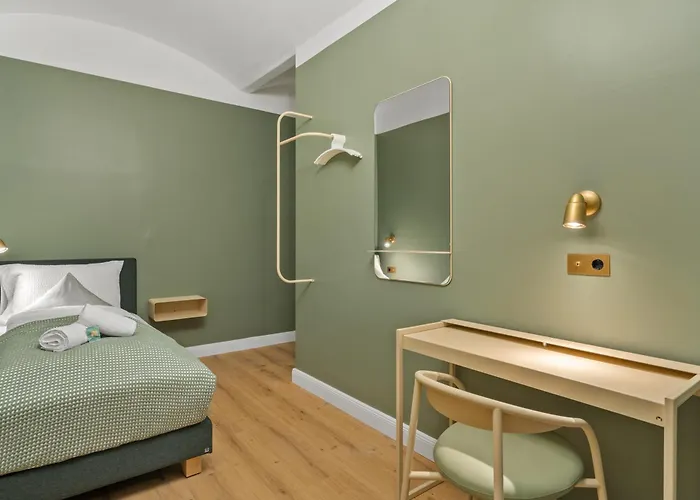 Home1 - Favori Boutique Albergue Viena
